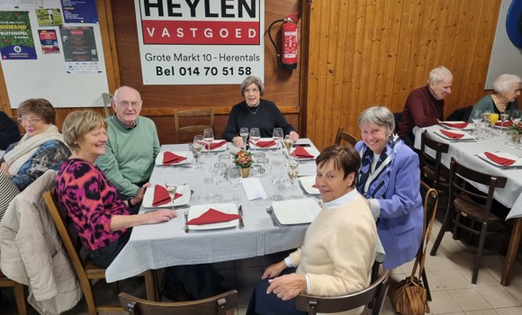 Lieve En Companie Lachend