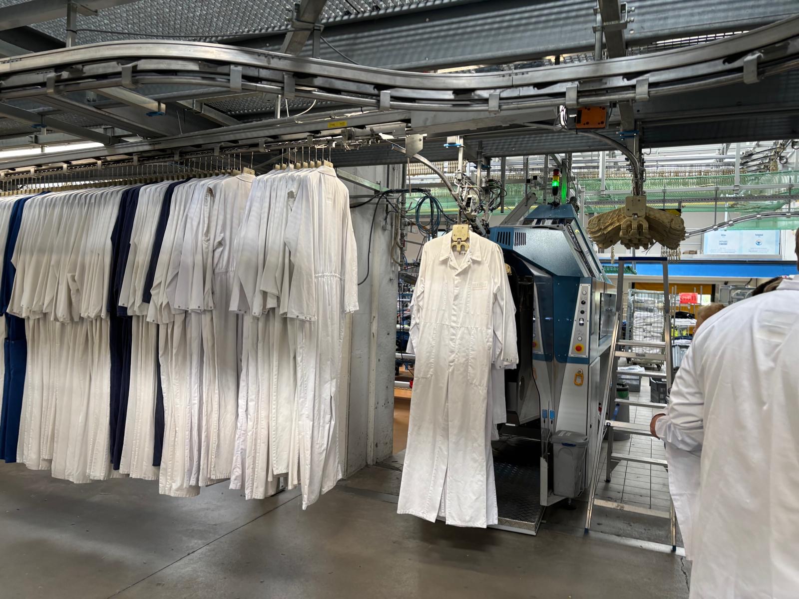 B3fdf0a1 1611 4748 917E 96F5c6a8bdc9