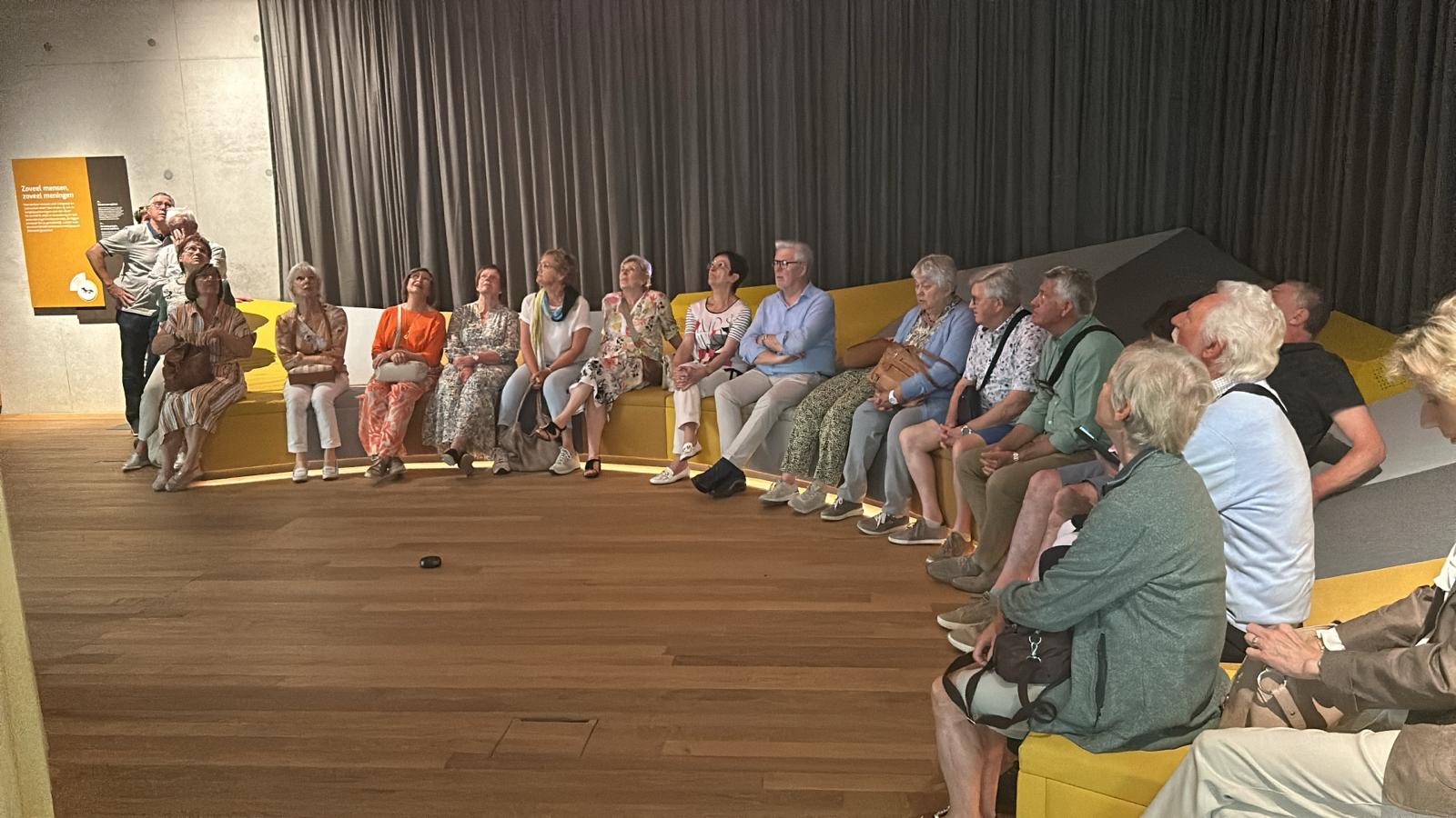 B42ebd51 4Ff7 4A09 B4c3 29E3eed36447