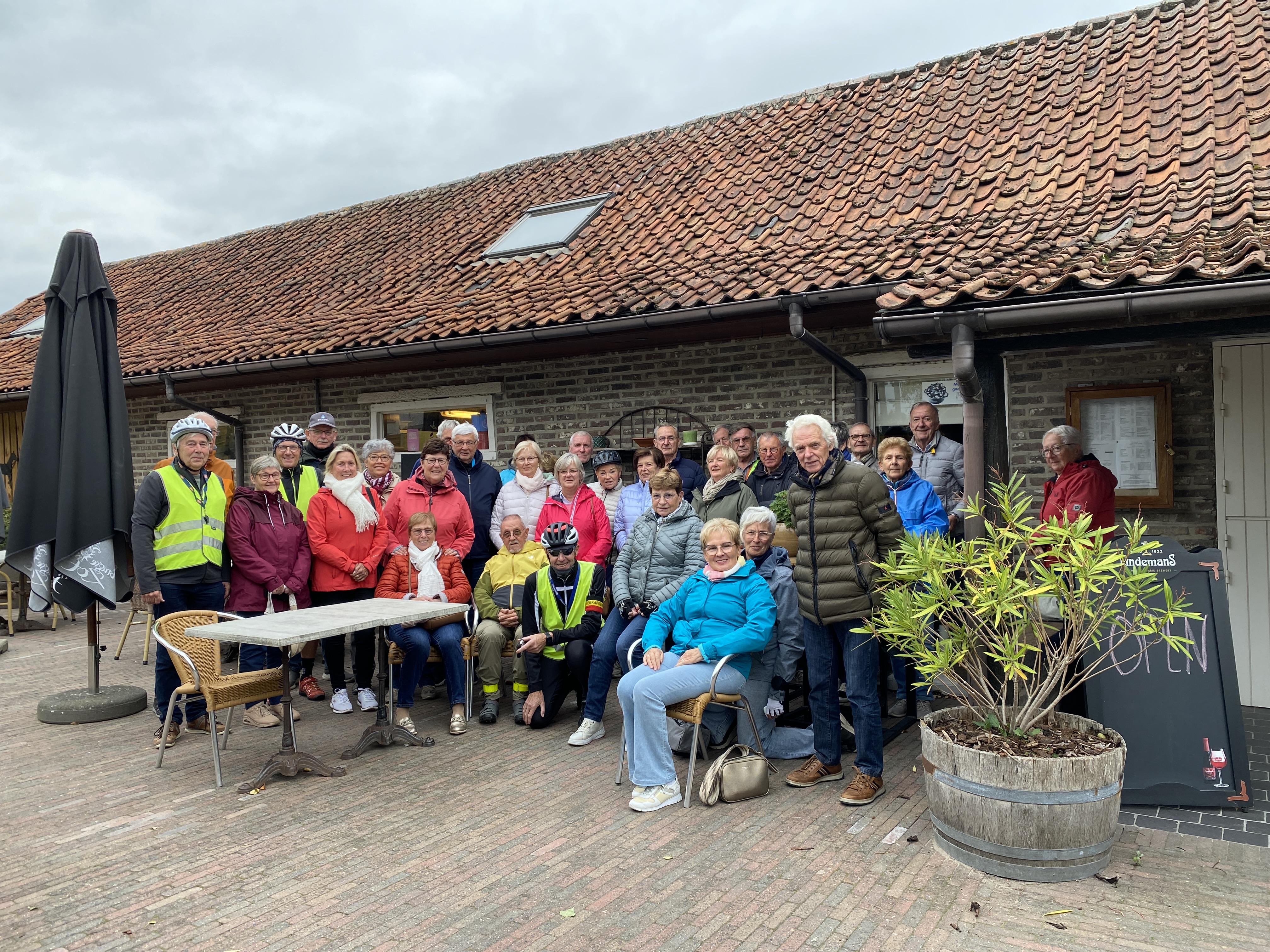 Groepsfoto laatste fietstocht 2025