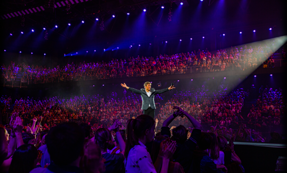 2025-04-17/Bart Peeters Deluxe