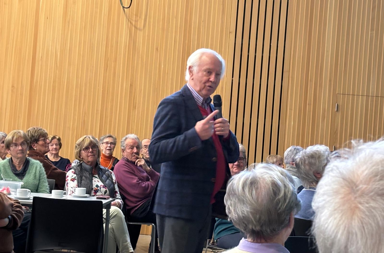 Cee77193 6374 4F6b B679 F4fb37a66665