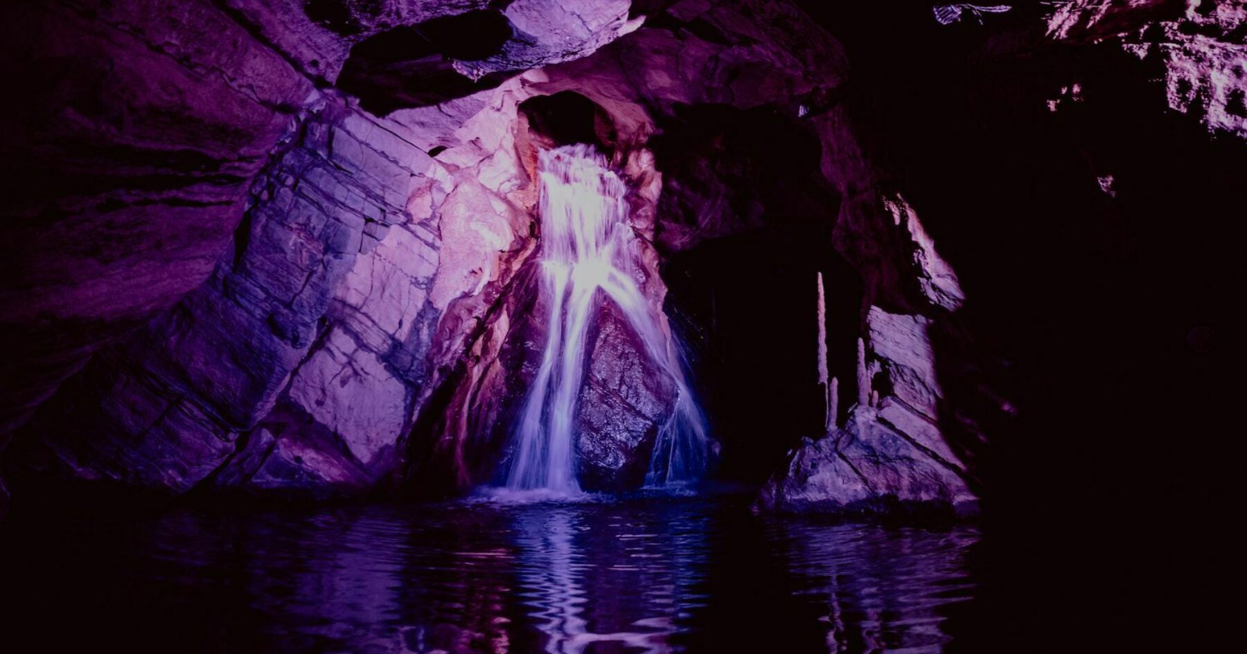 Les Grottes De Neptune