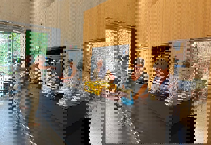 9Bc1ee6a 965B 409A B624 1Ccb3494a6d4